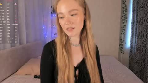 Snapshot of melodievejar chatting on 05.24.26 melodievejar online show from 05.24.26