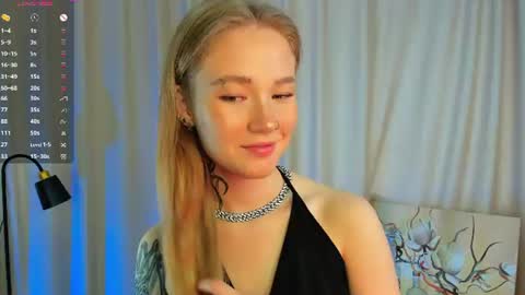 Snapshot of melodievejar chatting on 07.15.26 melodievejar online show from 07.15.26