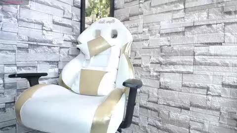 Snapshot of melody_hils chatting on 01.13.25 MELODY HILS online show from 01.13.25