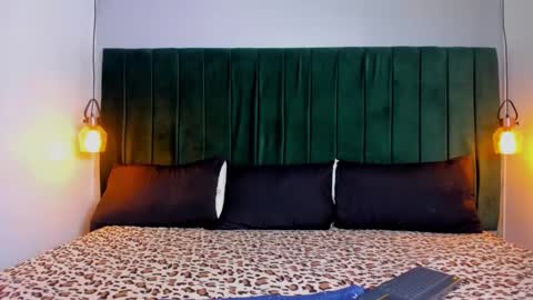 melody_kener online show from 11.05.25