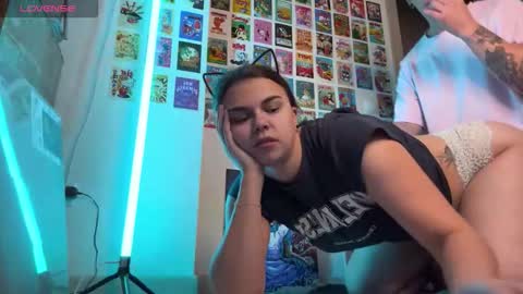 Snapshot of melody_song chatting on 11.16.25 melody_song online show from 11.16.25