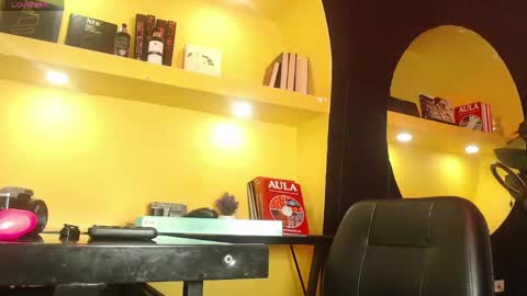 Snapshot of melodyblazze chatting on 05.17.26 online show from 05.17.26