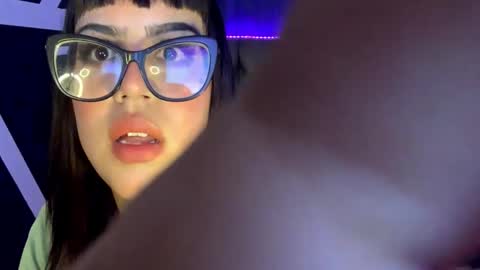 Snapshot of melodydreams1520 chatting on 09.29.25 melodydreams1520 online show from 09.29.25