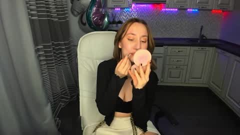 Kaylie online show from 02.04.25