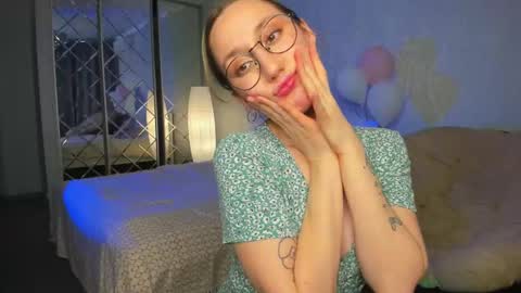 Kaylie online show from 02.15.25