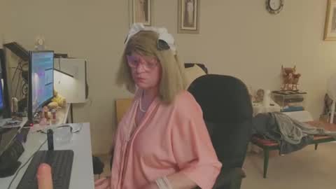 Melody online show from 10.26.25