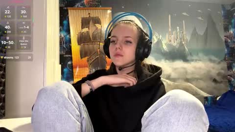 Hi Im Aria 18 years old online show from 12.18.25