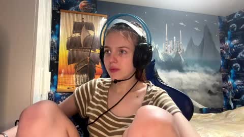 Hi Im Aria 18 years old online show from 04.09.26