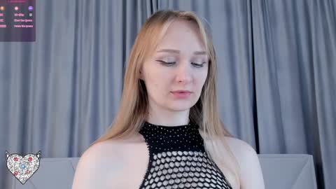 Snapshot of memento_mary chatting on 02.02.25 The princess of your dreams online show from 02.02.25