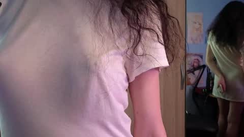 Snapshot of memisecrets chatting on 05.27.26 Megumi Aina online show from 05.27.26