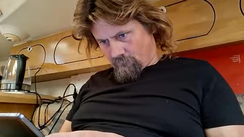 Snapshot of men10_12_1983 chatting on 09.26.25 men10_12_1983 online show from 09.26.25
