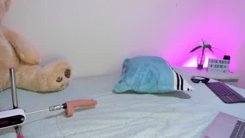 Snapshot of mencia_sharmaa chatting on 01.03.25 Menca of your love online show from 01.03.25