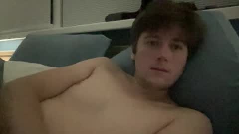 Snapshot of mennon chatting on 11.24.25 M N online show from 11.24.25