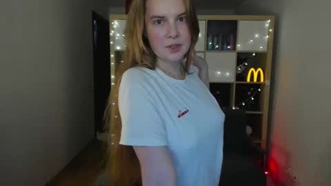 Flora  Next stream November 17th at 6  GMT online show from 02.02.26