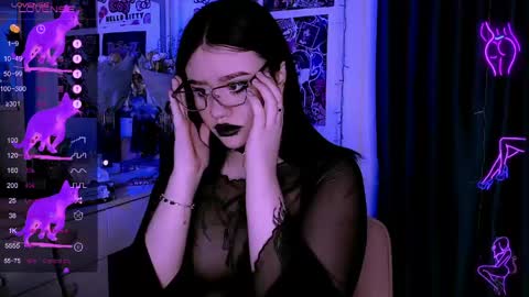 Snapshot of meow_marie chatting on 04.19.26 meow marie online show from 04.19.26