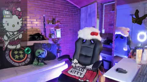 Snapshot of meow_mota chatting on 09.13.25 Valentina  online show from 09.13.25