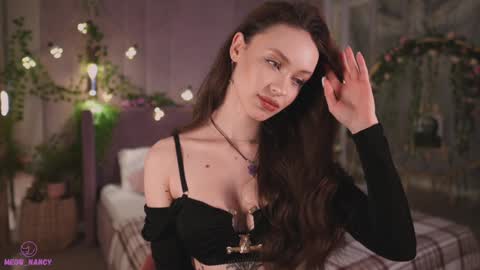 Heeyyooo Im Nans Subscribe to me I will be glad online show from 12.15.24