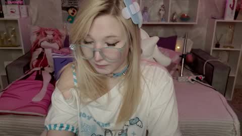 MeowkaKitty online show from 02.15.26