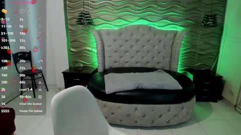    online show from 01.12.25