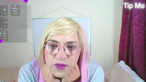 Snapshot of mercie_11 chatting on 06.13.26 MERCIE online show from 06.13.26