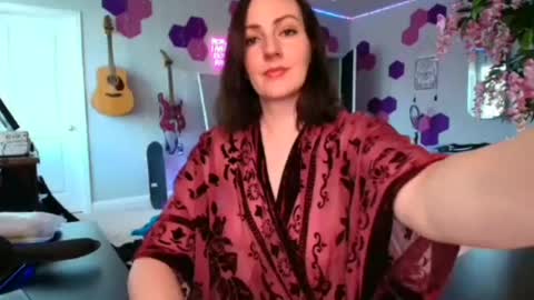 Meredith Bae online show from 07.02.26