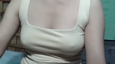 Snapshot of merietiny chatting on 01.17.25 merietiny online show from 01.17.25