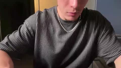 merlin07299 online show from 10.02.25