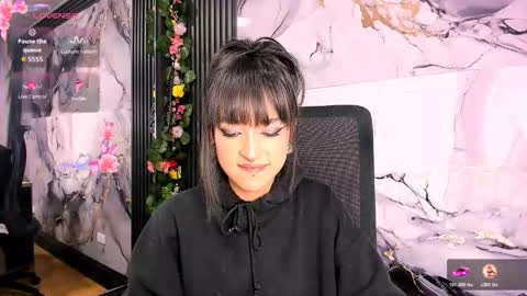 Snapshot of merlynn_ chatting on 10.22.25 Diane 3 online show from 10.22.25