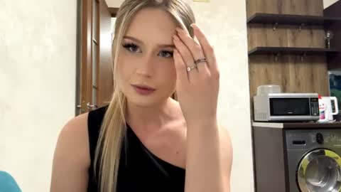 Stefani online show from 06.28.26