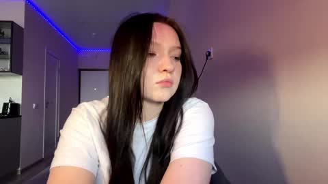 Snapshot of mertieshreeve chatting on 05.26.26 Fiora online show from 05.26.26