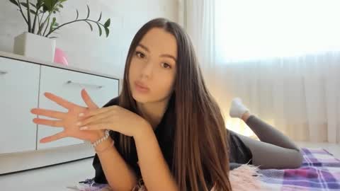 Snapshot of meryfoxxx chatting on 02.16.25 meryfoxxx online show from 02.16.25
