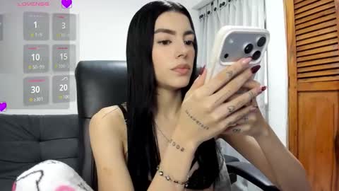 Snapshot of merysummer chatting on 12.16.25 Mery Summer online show from 12.16.25