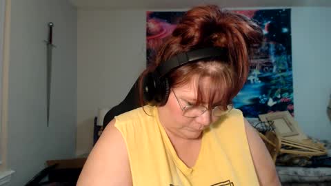 Snapshot of metalshop chatting on 12.06.24 Mommy Jaxx online show from 12.06.24