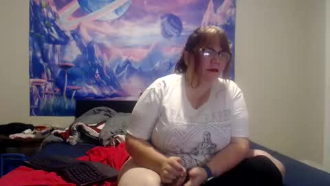 Snapshot of metalshop chatting on 12.17.24 Mommy Jaxx online show from 12.17.24