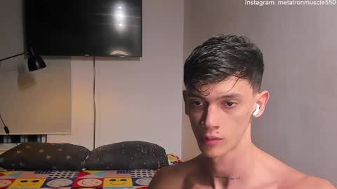 Snapshot of metatron_muscle chatting on 01.06.25 Dany online show from 01.06.25