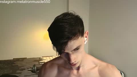 Snapshot of metatron_muscle chatting on 01.24.25 Dany online show from 01.24.25