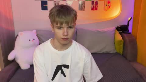 Arthur online show from 04.16.26