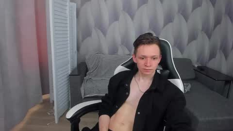 Snapshot of meverik_oushen chatting on 04.16.26 MEVERIK OUSHEN online show from 04.16.26