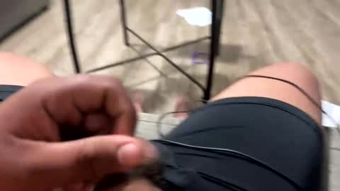 Snapshot of mexbando chatting on 11.04.25 CUMSHOW online show from 11.04.25