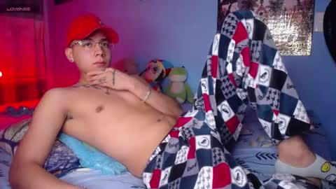 Snapshot of mexican_cum chatting on 07.19.26 Jhon online show from 07.19.26