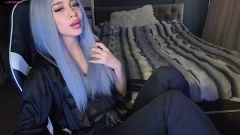 Snapshot of mezzalunaa chatting on 05.26.26 vollmond online show from 05.26.26