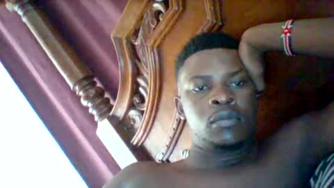 Snapshot of mfalmetsulai chatting on 10.28.25 tsulai online show from 10.28.25