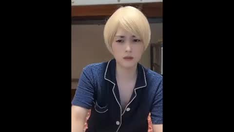 Snapshot of mgnhiroyuki chatting on 10.05.25 mgnhiroyuki online show from 10.05.25
