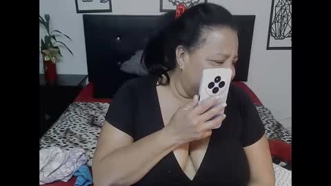 mhia1972 online show from 11.22.25