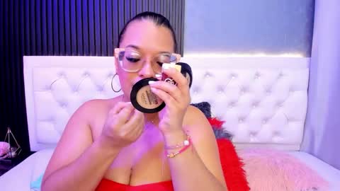 Snapshot of mhonikbelucci chatting on 01.16.26 MHONIK BELUCI online show from 01.16.26