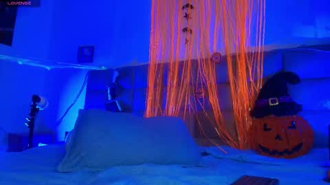 Emi online show from 10.23.25