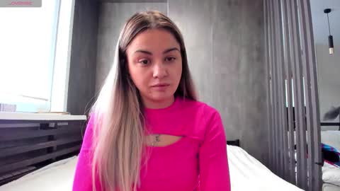 Snapshot of mia___mur chatting on 02.04.26 Mia online show from 02.04.26