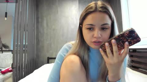 Snapshot of mia___mur chatting on 02.18.26 Mia online show from 02.18.26