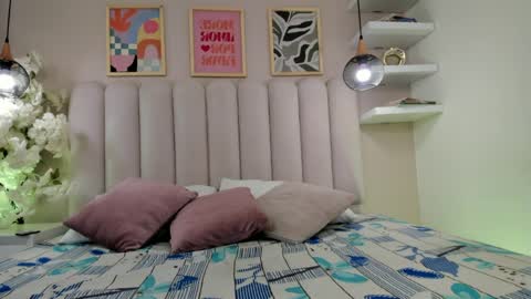 mia__bailey_ online show from 04.02.26