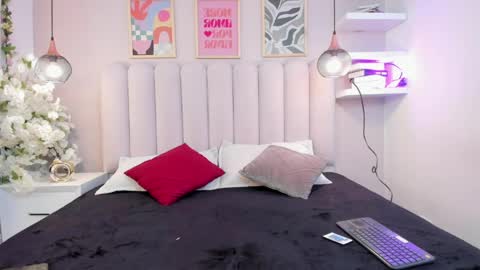 mia__bailey_ online show from 05.08.26